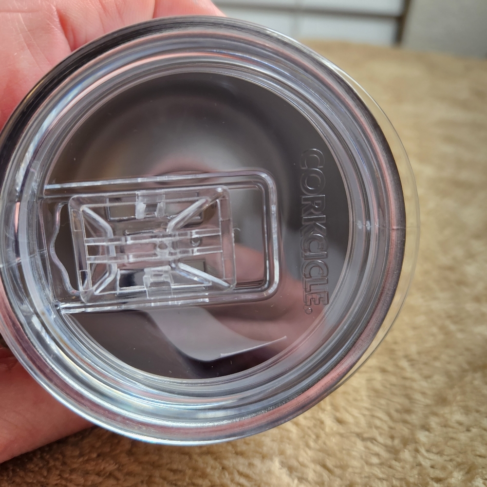 Vinyard vines/Corkcicle calibration NWT 12oz triple insulated stemless cup - Picture 6 of 10